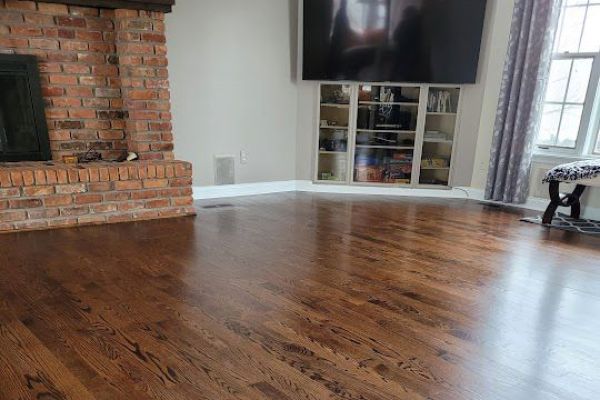 milford-hardwood-floor-refinishing-6C8A2CA06-695A-5BB0-3793-000B1946E7B0.jpg