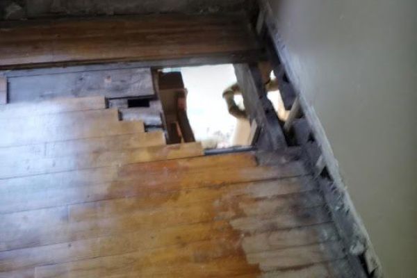 hardwood-floor-repair52512E96-779C-97FD-0F78-F0A43C5A5A53.jpg
