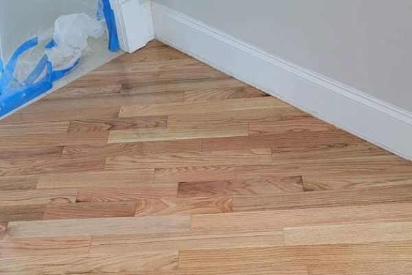 hardwood-floor-refinishing-northville-3-compressed0D639513-4C7E-FA5F-610A-161535FB8D71.jpg